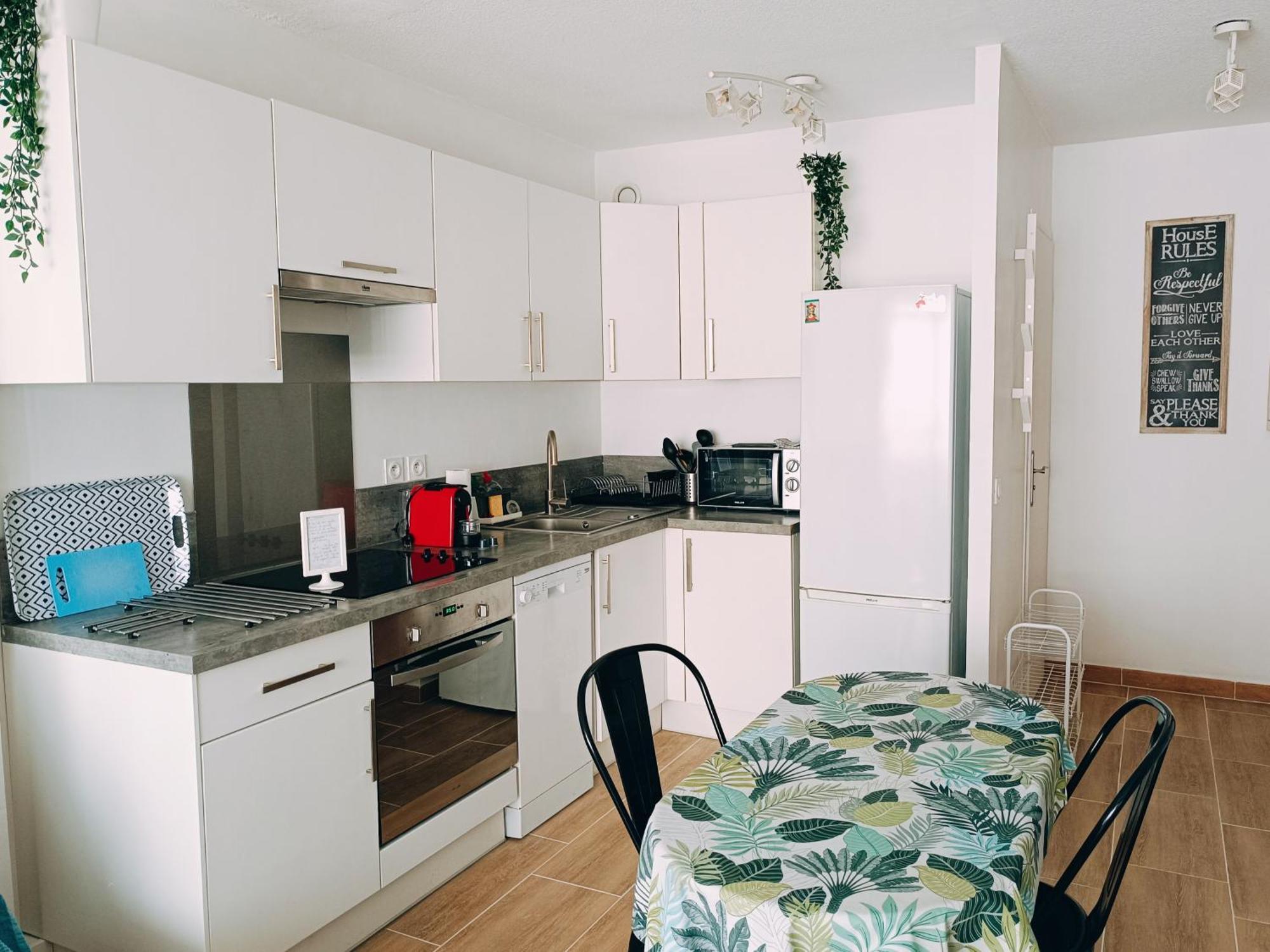 2 Pieces Climatise Avec Balcon Dans Le Vieil Antibes, Residence Avec Ascenseur Kültér fotó